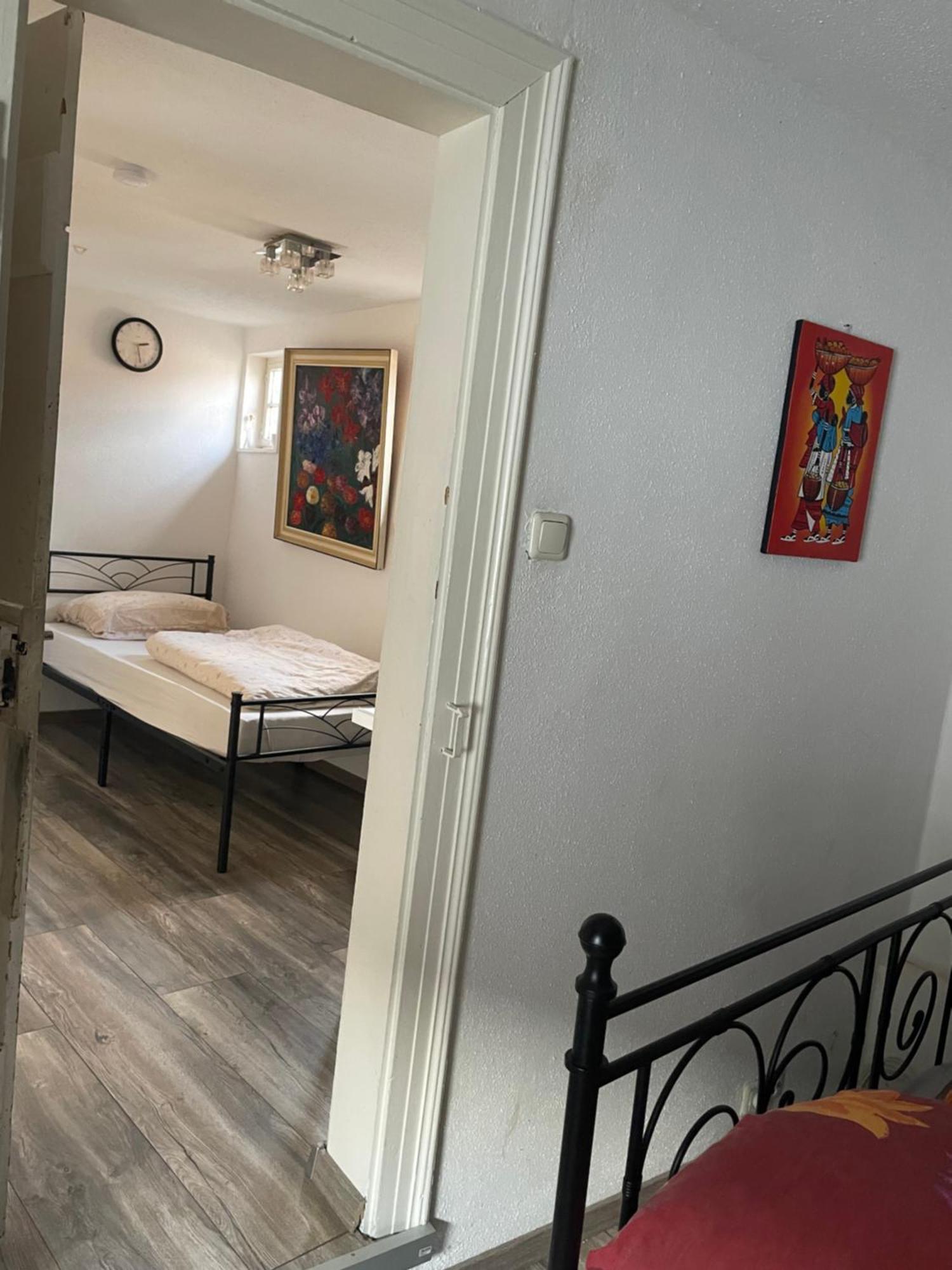 Gaestehaus Linden -Zweibettzimmer Екстериор снимка